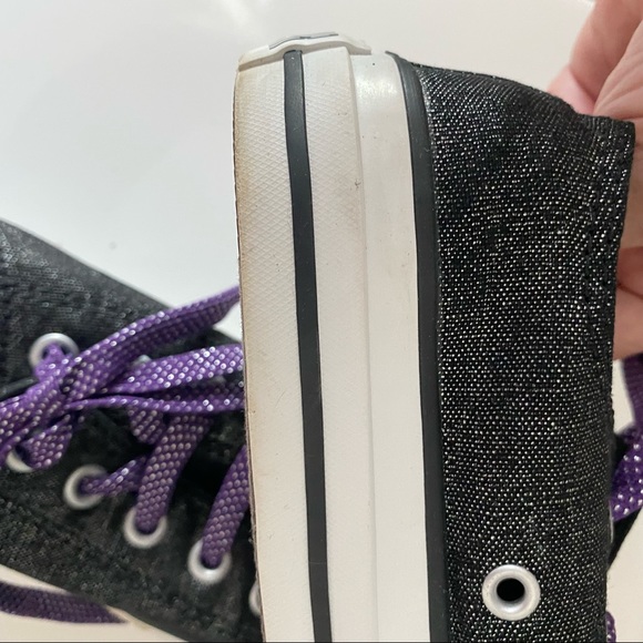 Black Converse Sneakers with metallic black finish and two sets of laces - Picture 15 of 16